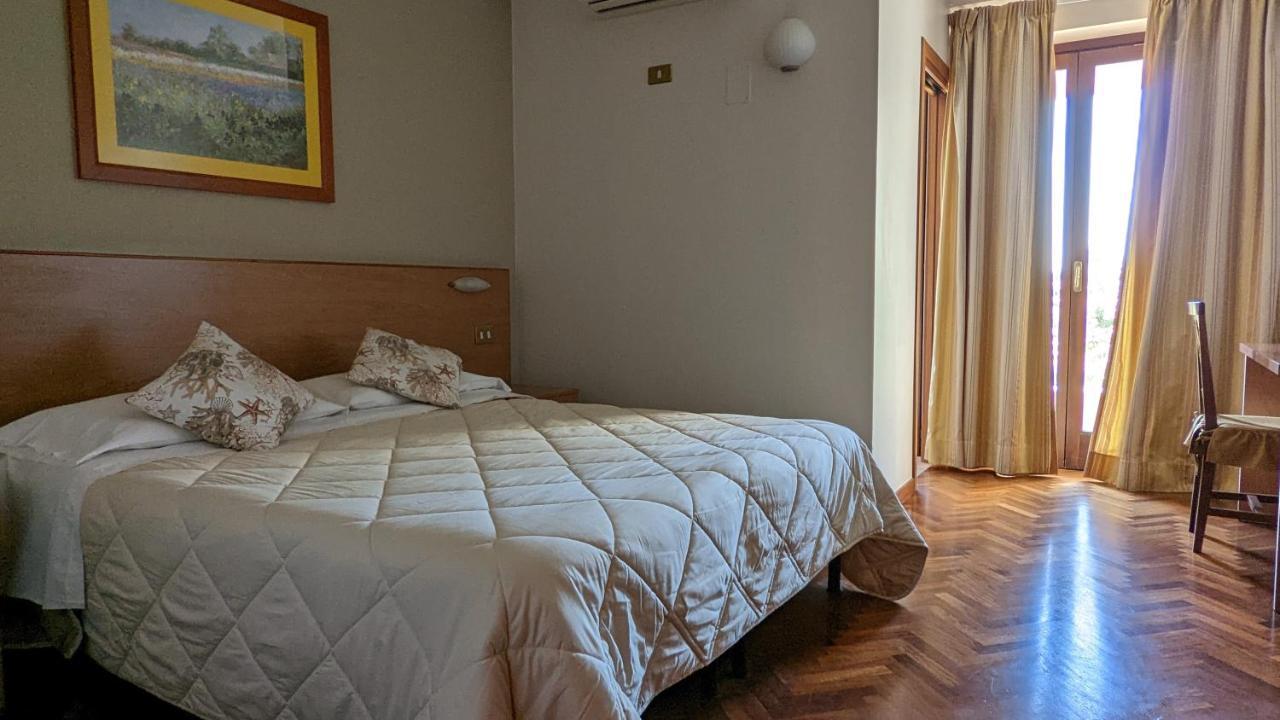 Hotel Del Sole ซอรา ภายนอก รูปภาพ